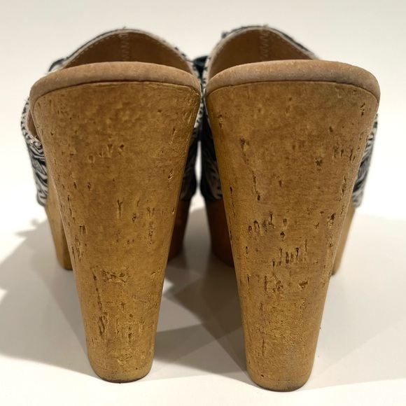 Reba McEntire Wedge Slip-on - Size 8M - Picture 4 of 7